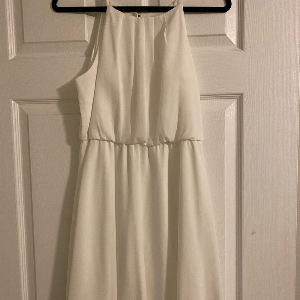 White boutique dress, perfect for graduation or wedding festivities